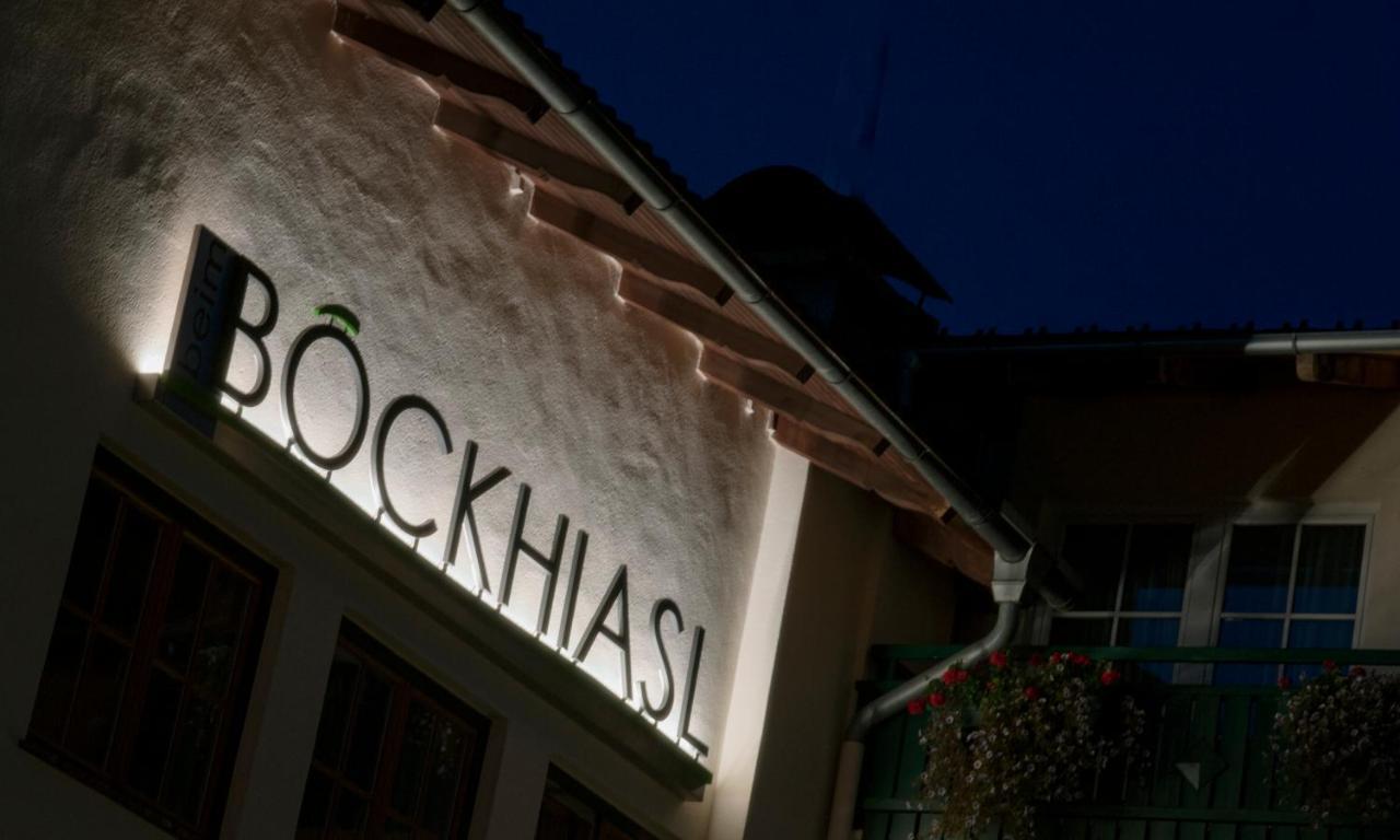 Hotel-Gasthof Beim Boeckhiasl Neukirchen an der Vockla Exterior photo